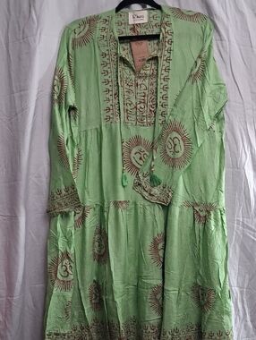 Rhea Costa Green Midi Dress with Brown Sunburst Print